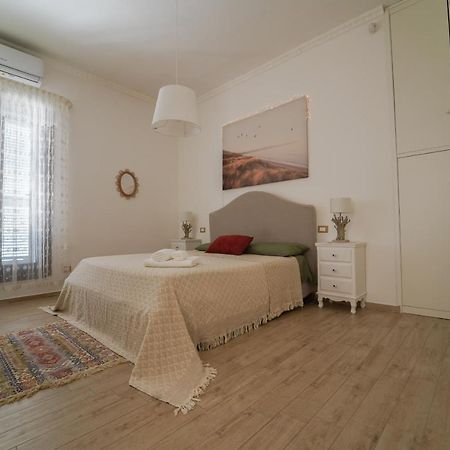Apartamento Il Cortiletto Tarento Exterior foto