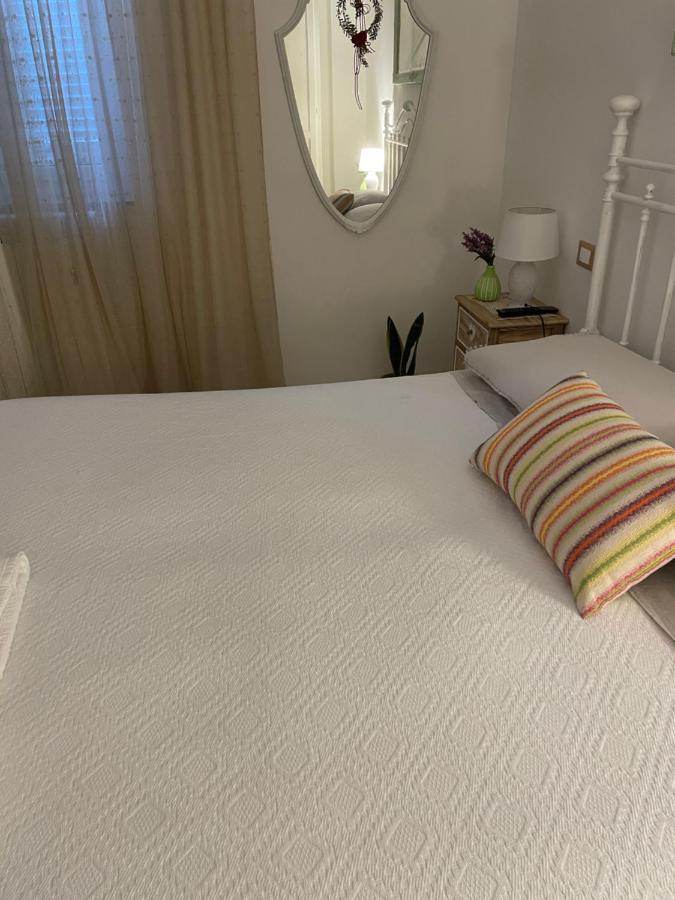 Apartamento Il Cortiletto Tarento Exterior foto