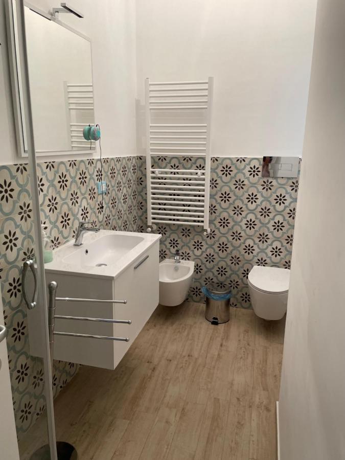 Apartamento Il Cortiletto Tarento Exterior foto
