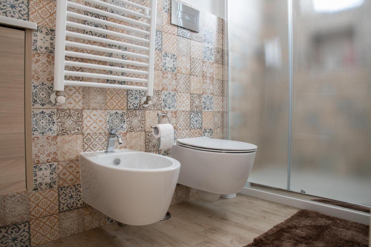 Apartamento Il Cortiletto Tarento Exterior foto