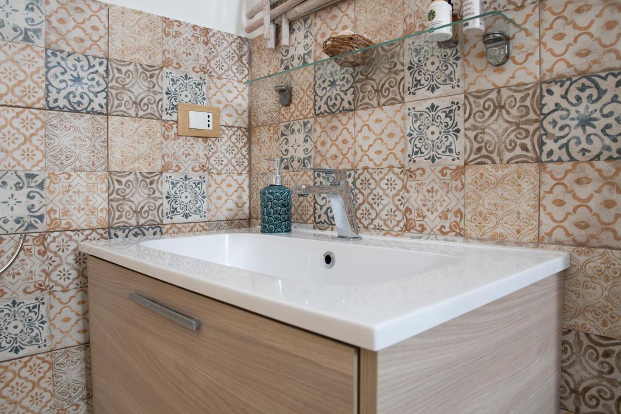 Apartamento Il Cortiletto Tarento Exterior foto